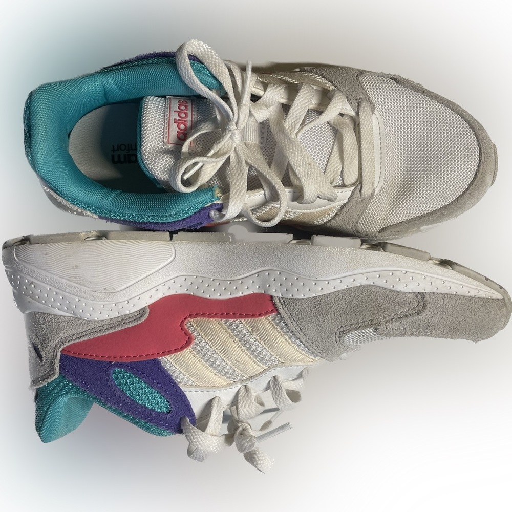 Adidas CloudFoam Vintage Retro Pastel Sneakers Size 6.5 Woman’s